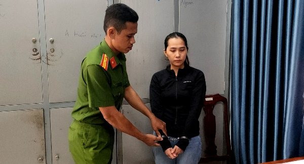 Kiên Giang: Bắt một phụ nữ lừa đảo chiếm đoạt hơn 20 tỉ đồng