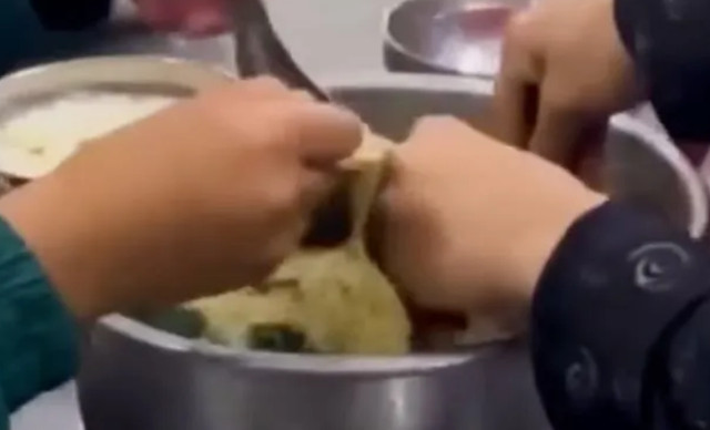 Vụ 11 học sinh ăn 2 gói mì tôm chan cơm ở Lào Cai: Khai trừ Đảng đối với Hiệu trưởng