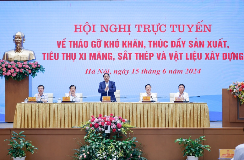 Thủ tướng chủ trì Hội nghị tháo gỡ khó khăn, thúc đẩy sản xuất, tiêu thụ xi măng, sắt thép và vật liệu xây dựng