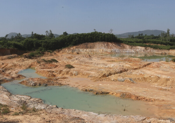 Thừa Thiên Huế: Xử phạt hai doanh nghiệp khai thác khoáng sản