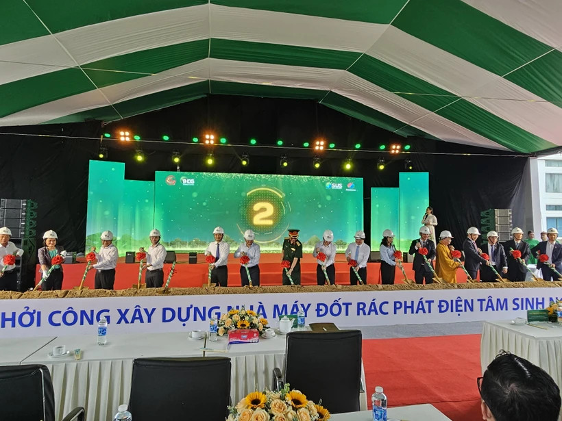 TPHCM: Khởi công xây dựng nhà máy đốt rác phát điện đầu tiên