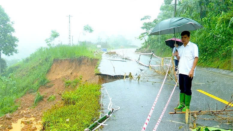 Sạt lở nghiêm trọng trên 4 tuyến quốc lộ ở Hà Giang