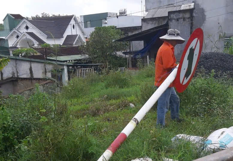 Loại bỏ ngay các biển báo giao thông không cần thiết