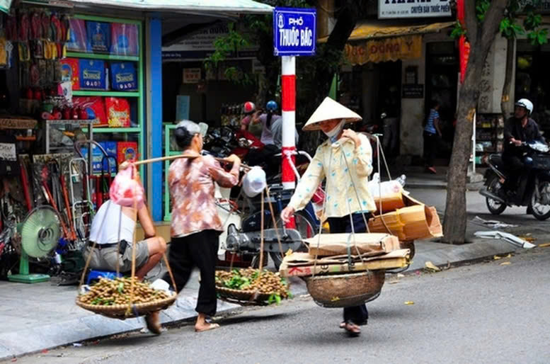 Bổ sung tiêu chí xác định người lao động có thu nhập thấp