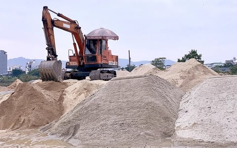 Đà Nẵng giải quyết tình trạng khan hiếm cát xây dựng