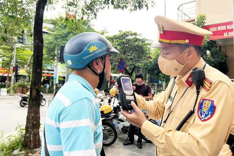 Ngày nghỉ lễ thứ 3: Vi phạm nồng độ cồn tăng cao