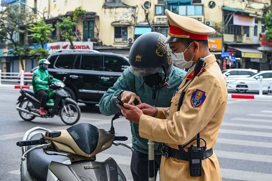 Hơn 5.500 tài xế bị trừ điểm giấy phép lái xe trong 5 ngày nghỉ lễ
