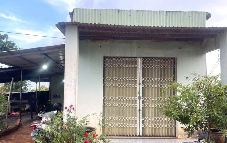3 mẹ con tử vong trong căn nhà khóa trái