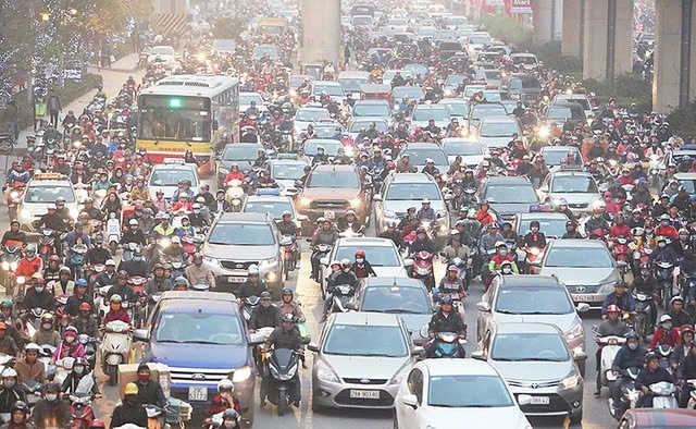 Ô tô phải đáp ứng tiêu chuẩn khí thải thế nào mới được lưu hành?