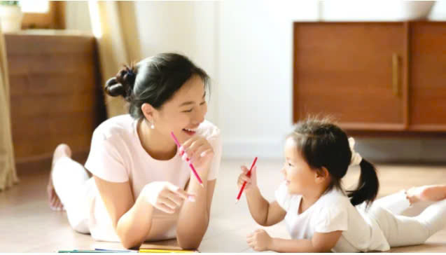 Rèn trí thông minh cho trẻ dưới 5 tuổi tại nhà qua trò chơi trốn tìm
