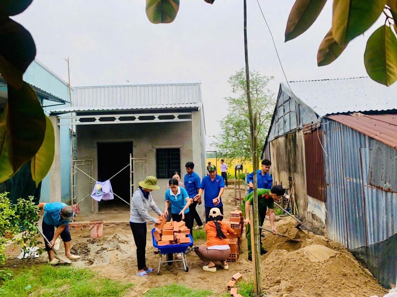 Thêm 2 tỉnh không còn nhà tạm, nhà dột nát