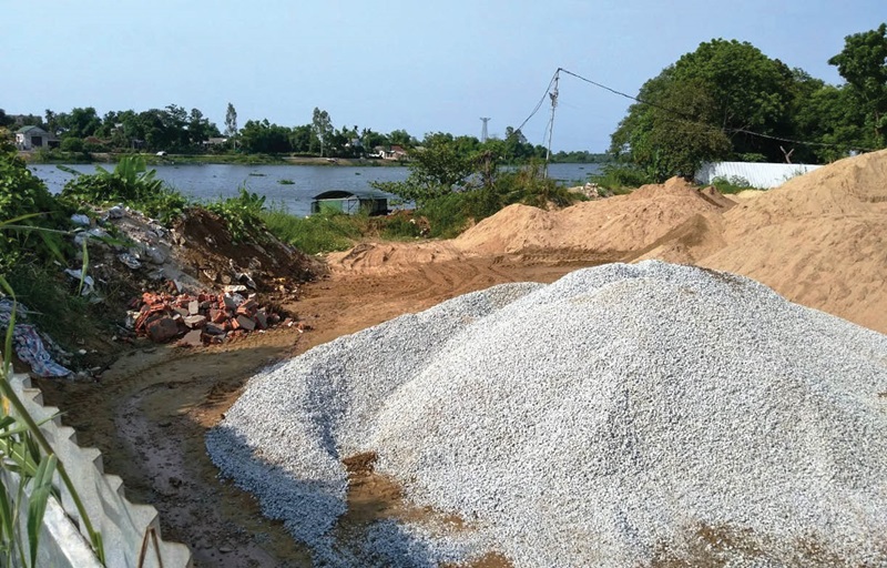 Hà Nội: Xử lý 31 vụ vi phạm pháp luật về đê điều