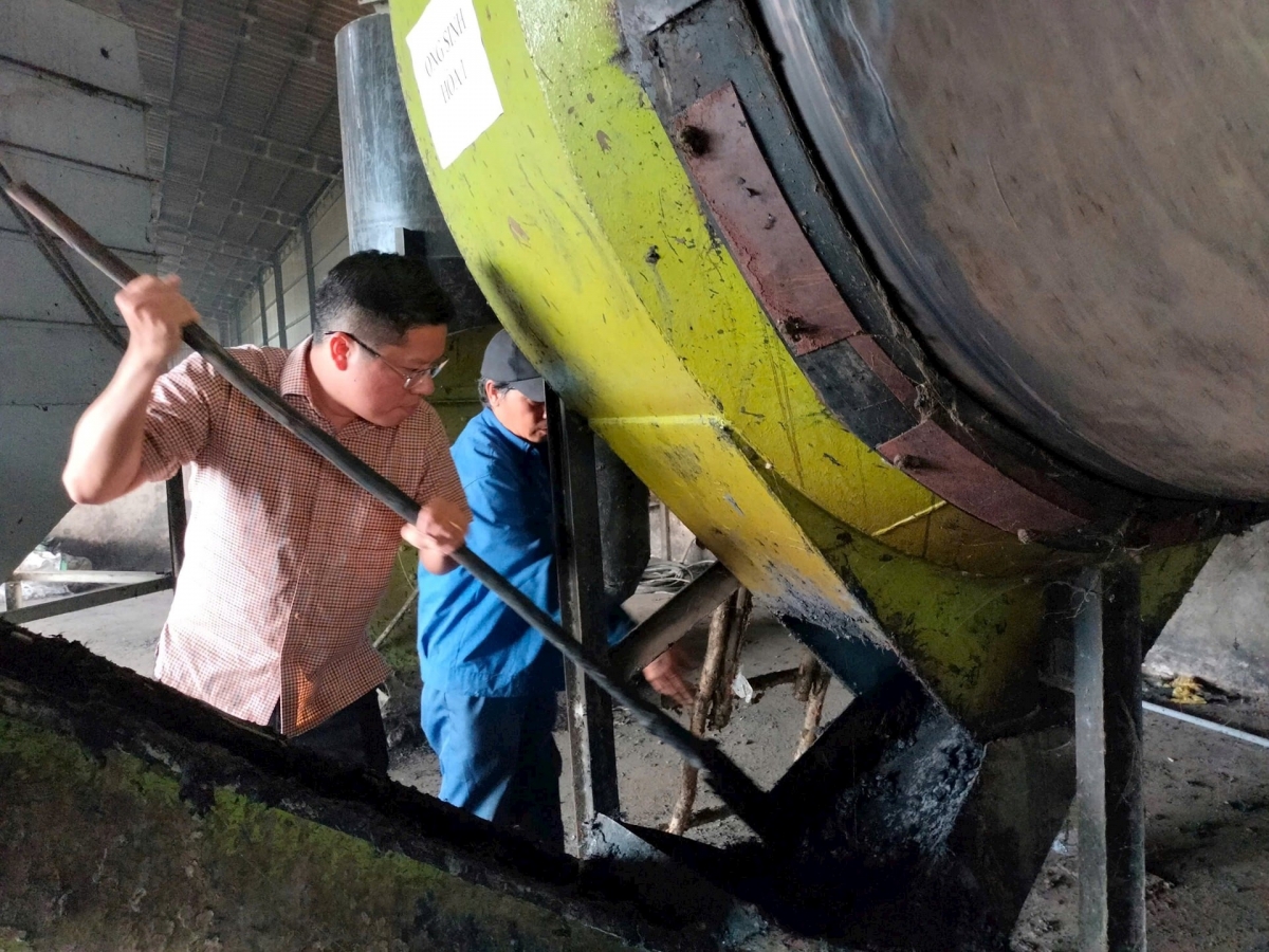 Công nghệ biến vỏ trái cây thành phân bón hữu cơ