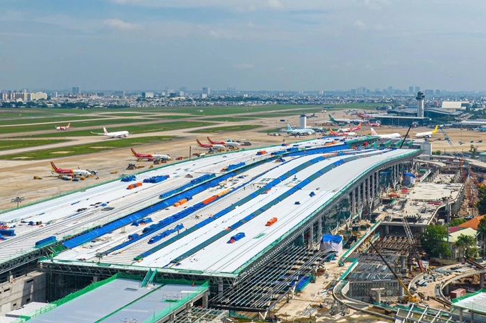 Nghiên cứu phát triển năng lượng mặt trời tại các cảng hàng không