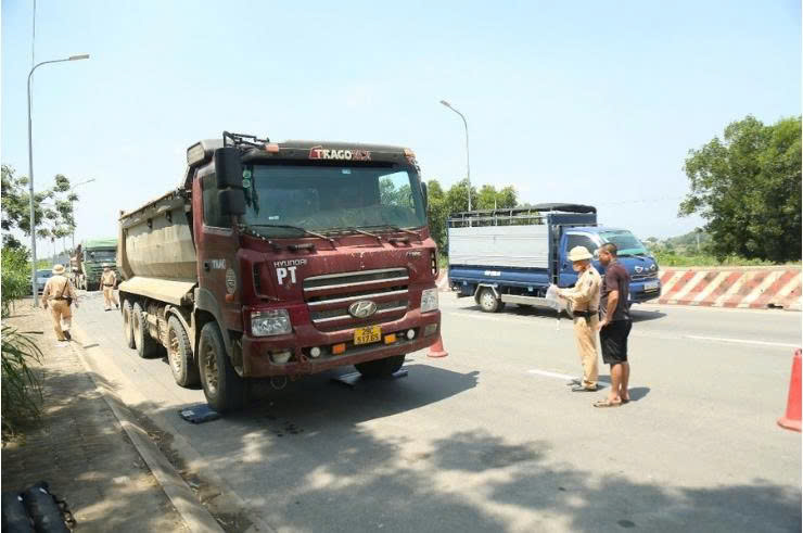 Hà Nội xử lý hơn 7.200 trường hợp vi phạm an toàn giao thông