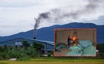 Phát hiện lò gạch ở Gia Lai dùng vải vụn làm chất đốt