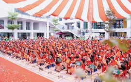 Miễn học phí và hóa giải nỗi lo 