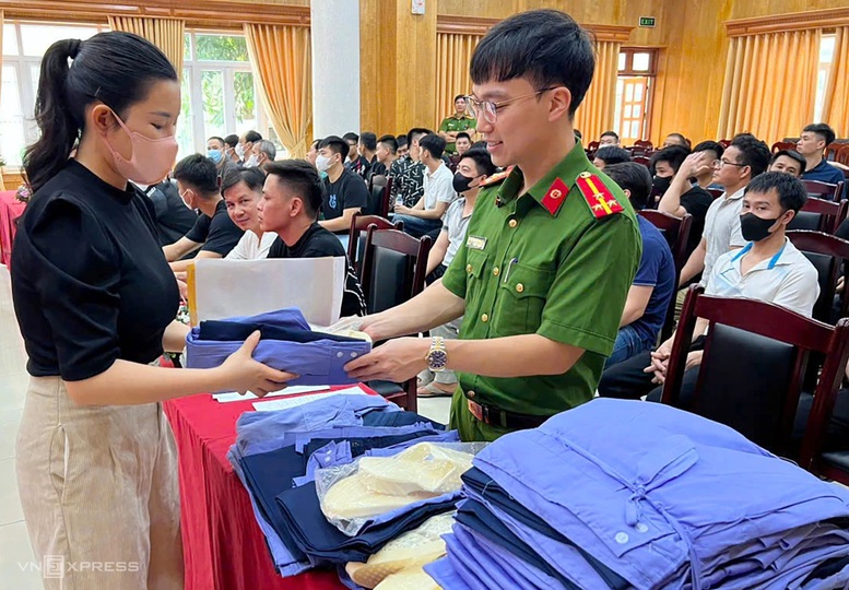 Số lượng phạm nhân được đặc xá lớn nhất từ trước đến nay được về nhà mừng Quốc khánh 2/9