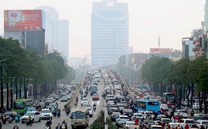 Giảm ô nhiễm không khí phải bắt đầu từ lộ trình loại bỏ xe máy chạy xăng
