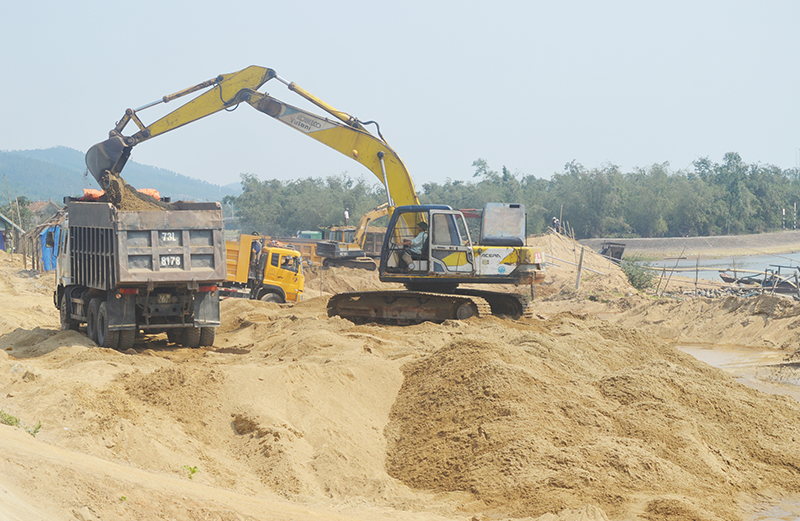 Bắc Ninh yêu cầu xử lý dứt điểm vi phạm trong khai thác, tập kết khoáng sản