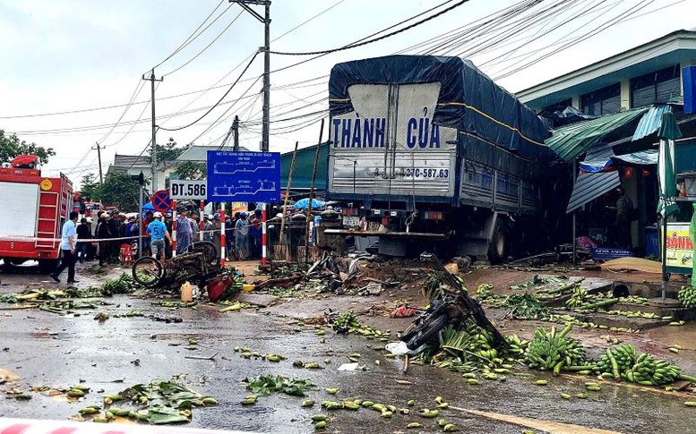 Thủ tướng Chính phủ chỉ đạo khắc phục hậu quả vụ tai nạn giao thông đặc biệt nghiêm trọng tại Quảng Trị