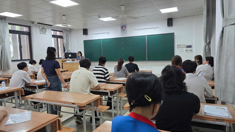 Xét tuyển đại học bằng học bạ: Nên bỏ hay giữ?