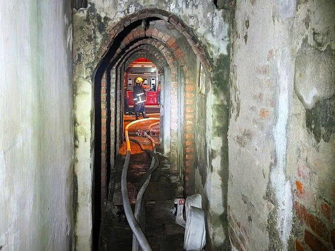 Vụ cháy ở Đê La Thành tối 10/10: Bắt người đàn ông đốt rác 2 lần trên tầng thượng gây cháy