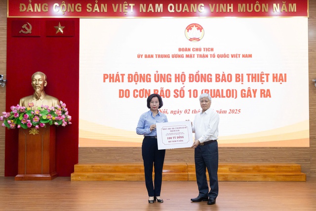 Hà Nội hỗ trợ 100 tỷ đồng cho 12 tỉnh bị ảnh hưởng bởi bão số 10