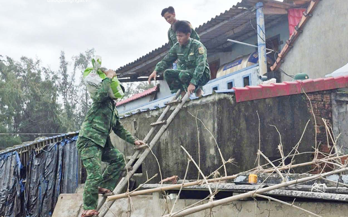 Các địa phương đang khẩn trương ứng phó bão số 13