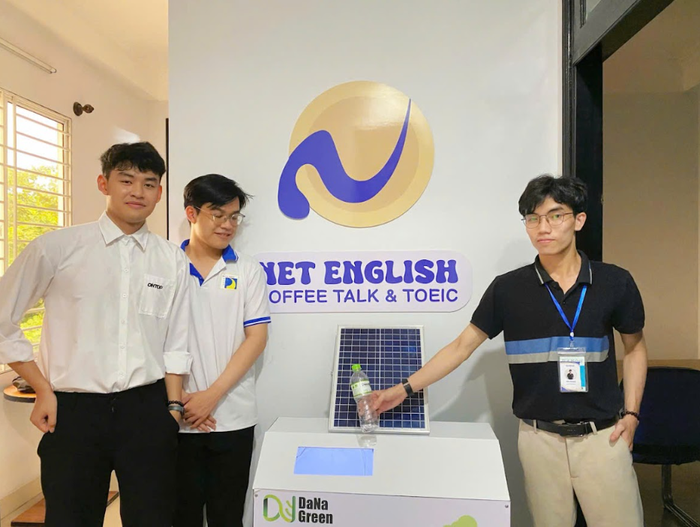 Dự án DaNa Green - thùng rác thông minh tự động phân loại rác thải, tích hợp công nghệ AI và IoT