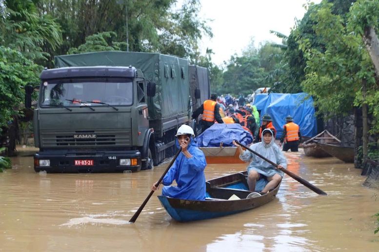Đà Nẵng: Phân bổ 200 tỷ đồng hỗ trợ người dân bị thiệt hại do mưa lũ