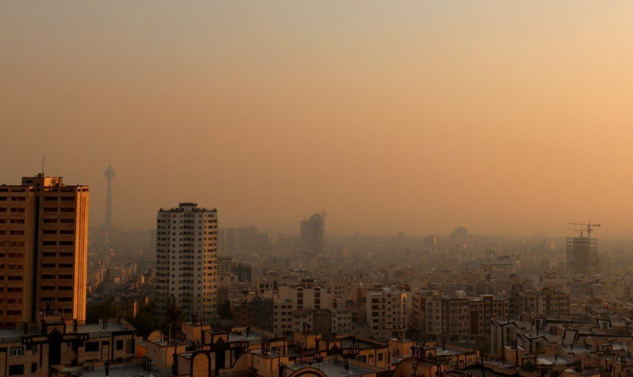 Ô nhiễm tăng cao, Tehran tạm dừng nhiều hoạt động công cộng