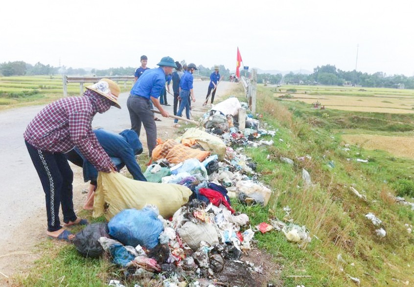 Nghệ An đẩy mạnh tuyên truyền về bảo vệ môi trường, thực hiện chuyển đổi xanh