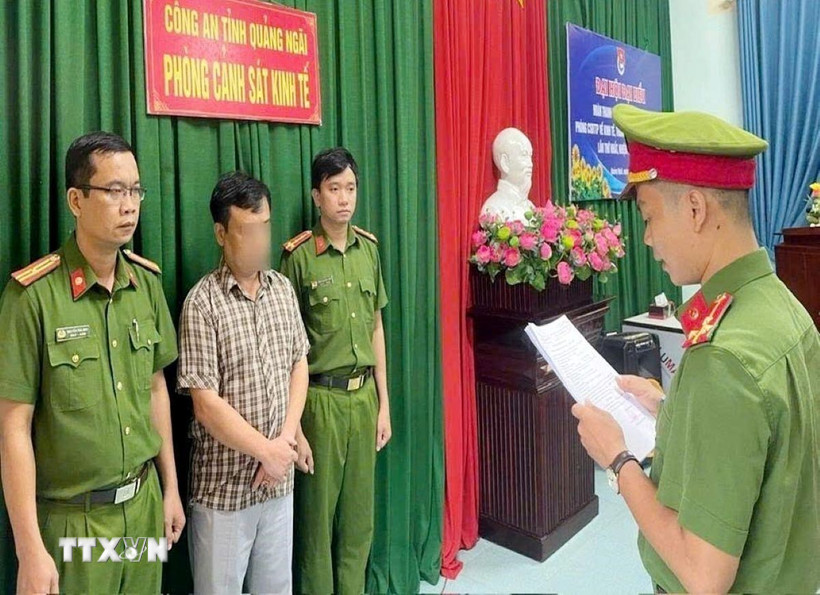 Quảng Ngãi: Khởi tố tổng giám đốc liên quan vụ chôn lấp 117,9 tấn chất thải