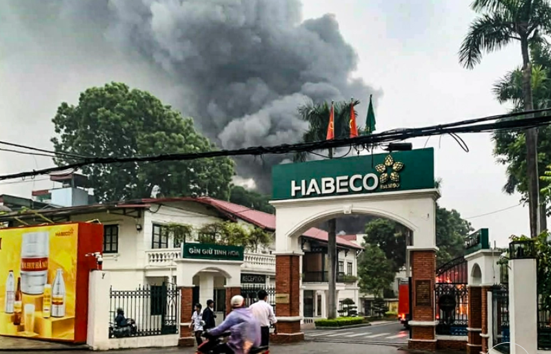 Cháy lớn ở Nhà máy Bia Hà Nội Habeco