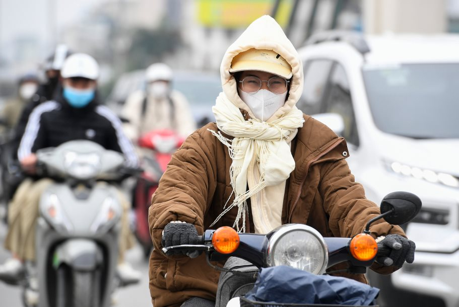 Thời tiết ngày 25/12: Bắc Bộ rét đậm, Nam Bộ mưa lớn cục bộ