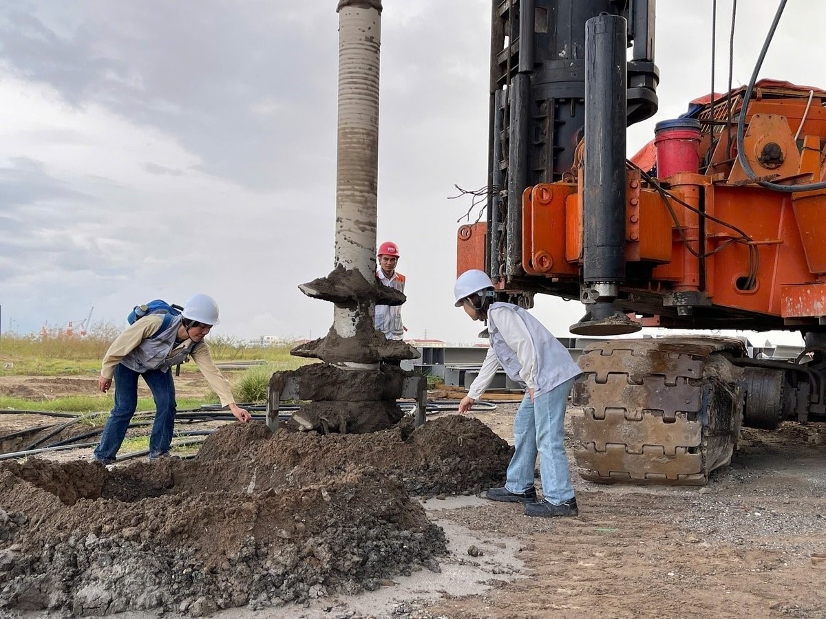 Biến tro xỉ công nghiệp thành vật liệu xanh