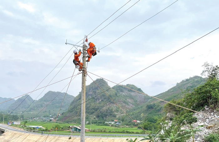 Cung ứng đủ điện phục vụ phát triển kinh tế - xã hội