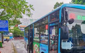 Hơn 500 xe buýt Hà Nội sử dụng điện, nhiên liệu sạch