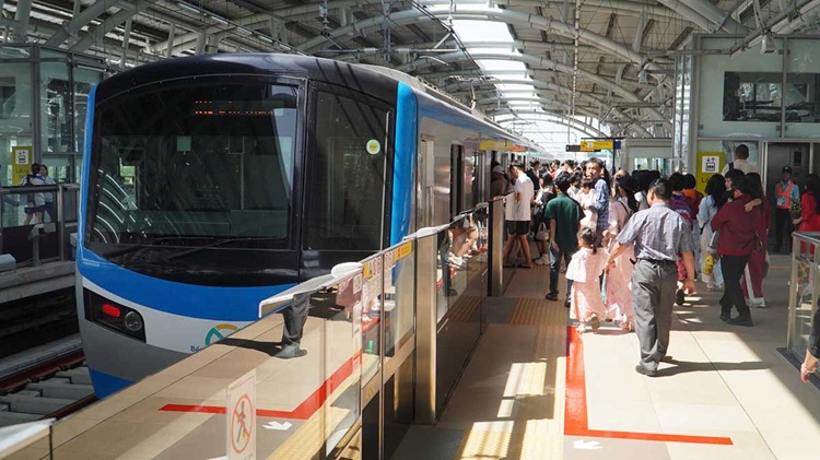 TP. HCM: Miễn vé xe buýt, tàu điện metro số 1 dịp Tết Nguyên đán