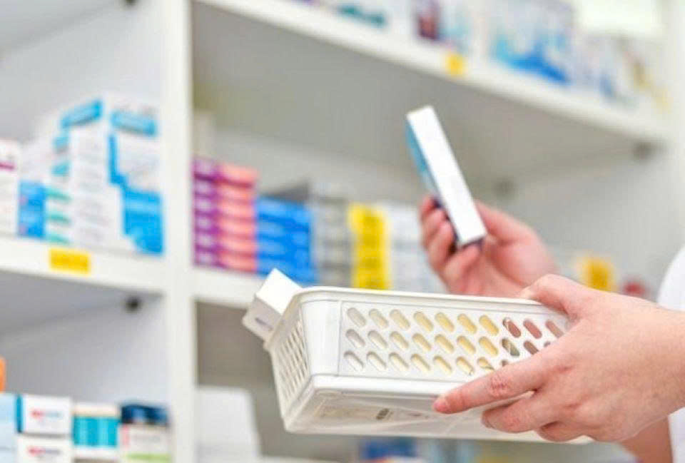 Bộ Y tế xử phạt hai đơn vị nhập khẩu thuốc y học cổ truyền, bán thuốc độc sai quy định