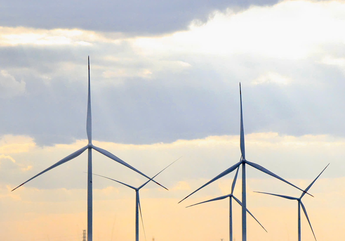 Đầu tư phát triển điện tái tạo, hệ thống lưu trữ năng lượng