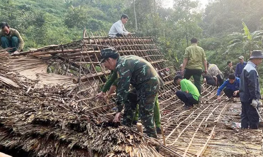 Tuyên Quang: Gần 250 ngôi nhà bị tốc mái, hư hại do lốc xoáy