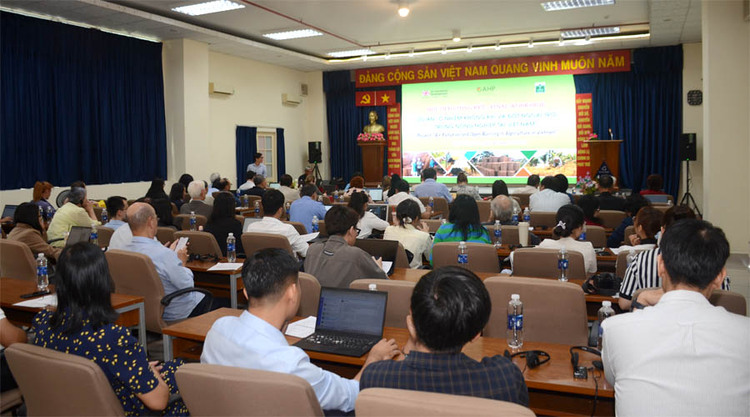 Tăng cường triển khai các giải pháp giảm thiểu đốt lộ thiên và sử dụng hóa chất bảo vệ thực vật trong nông nghiệp