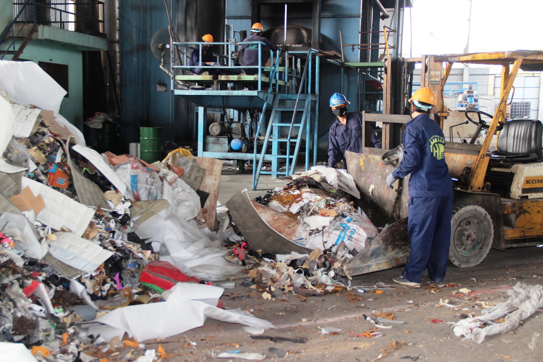 Bổ sung quy định về yêu cầu kỹ thuật đối với việc lưu giữ chất thải rắn công nghiệp thông thường