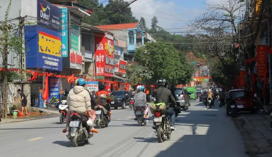 Lào Cai thúc đẩy chuyển dịch năng lượng, phát triển phương tiện giao thông 'xanh'