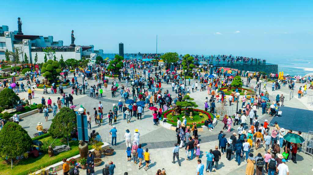 Tây Ninh phát triển du lịch trở thành ngành kinh tế mũi nhọn