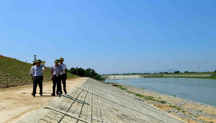 Gia Lai: Tăng cường xử lý vi phạm lấn chiếm lòng sông, đê điều