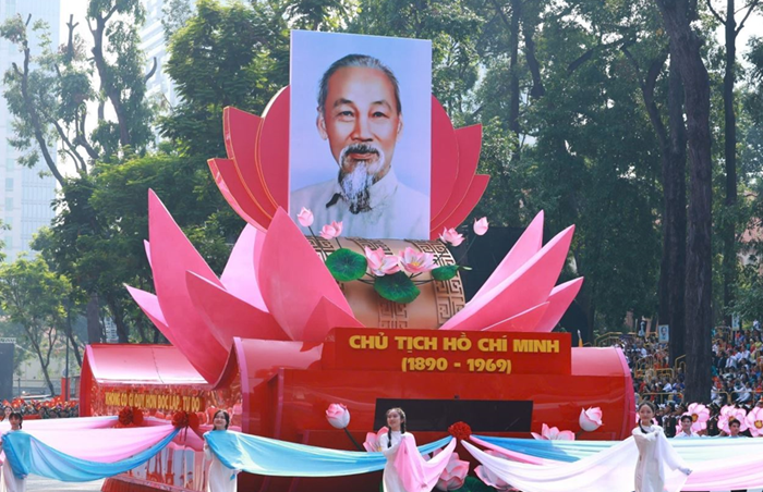 Tư tưởng Hồ Chí Minh soi sáng hành trình phát triển đất nước