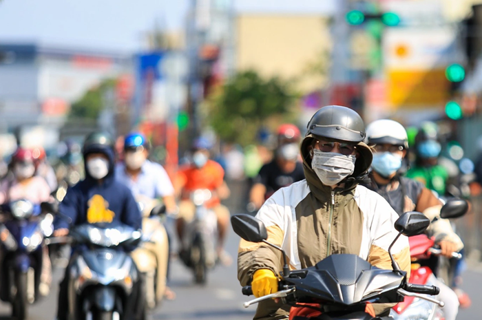 Thời tiết ngày 12/5: Nhiều nơi Bắc Bộ mưa dông, Nam Bộ tiếp tục nắng nóng gay gắt